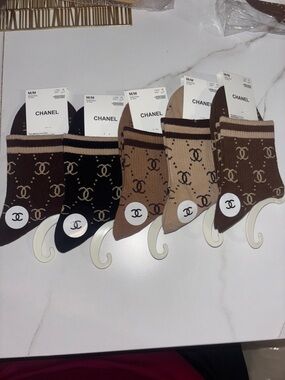 5 pairs CHANEL Brown & Black Monogram Crew Socks Set